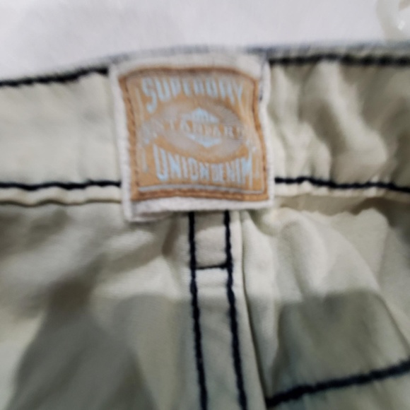 Superdry Crop Distressed Jeans - 4 - Picture 7 of 8